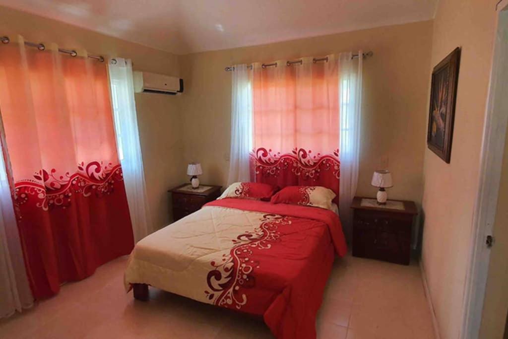 Villa Frente Al Mar En Primera Linea De Playa Лос-Робалос Экстерьер фото